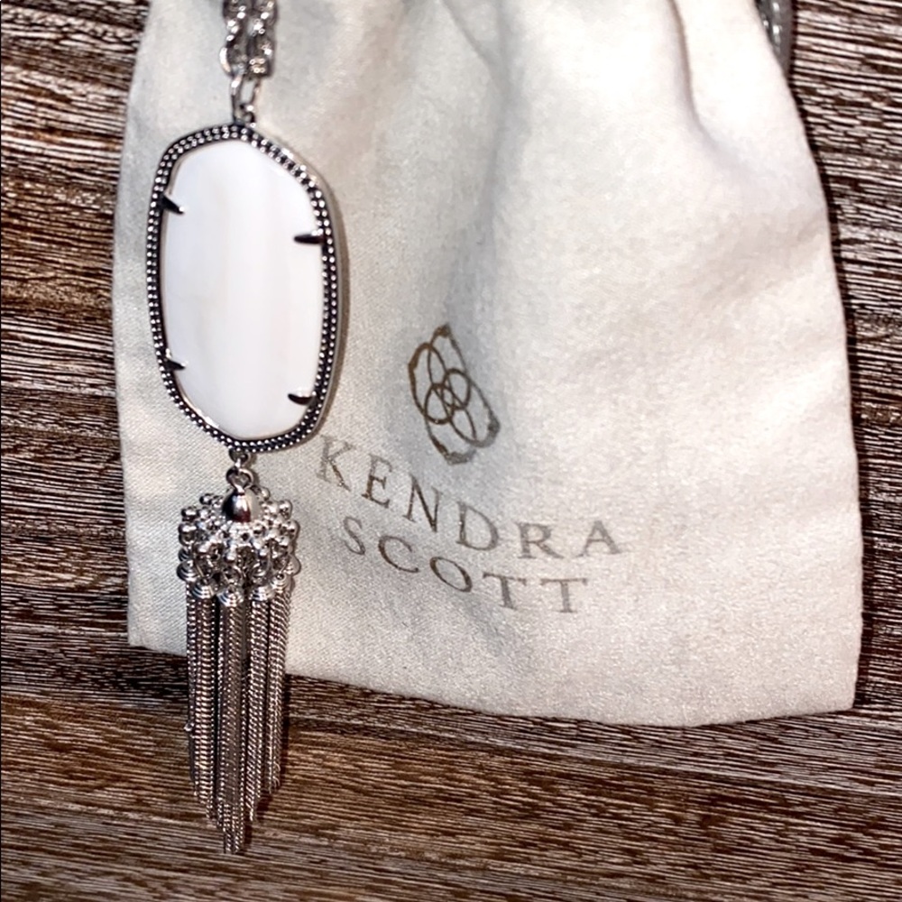 kendra scott rayne silver necklace